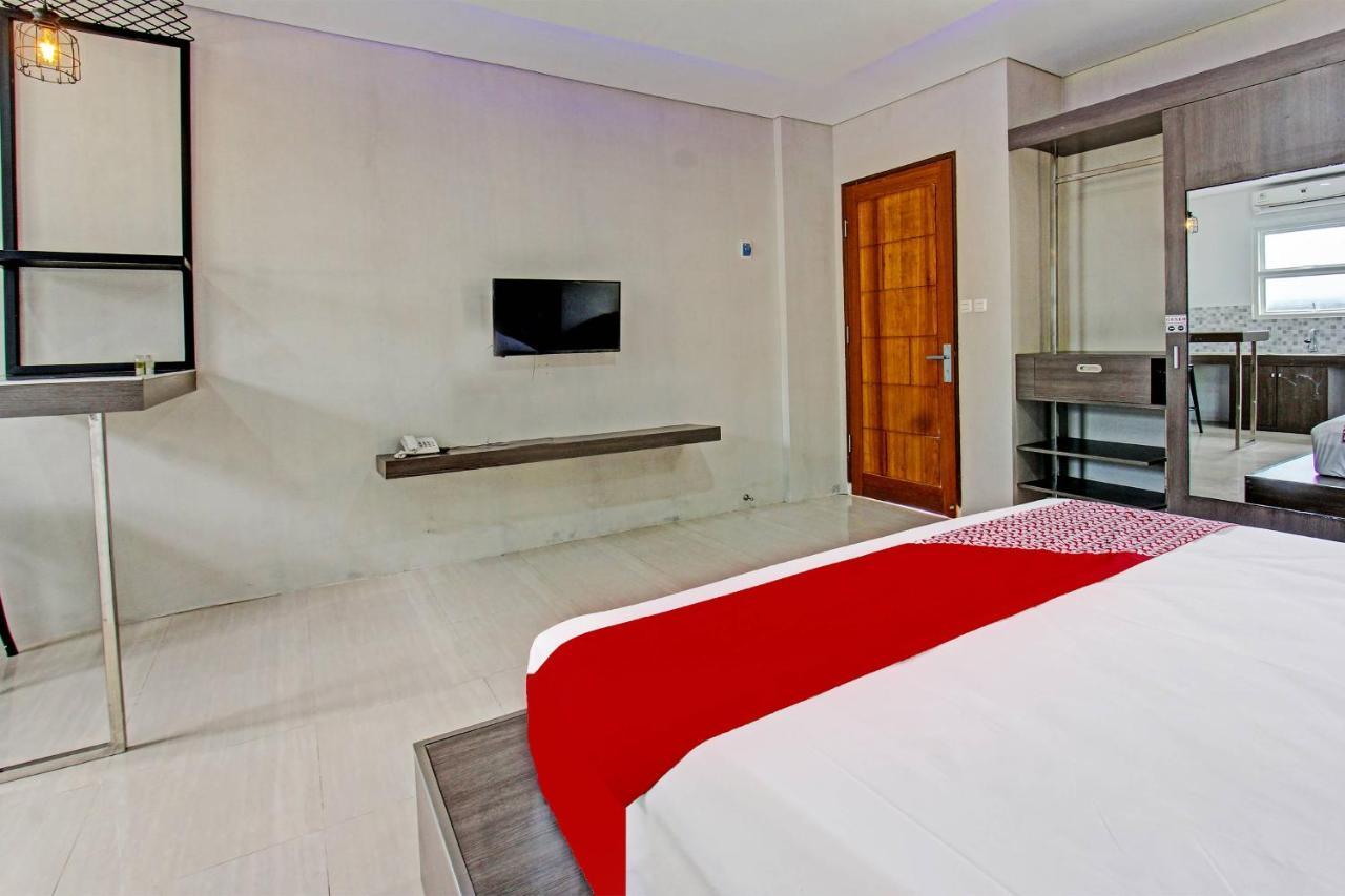 Capital O 91384 Rintaka Residence سينغيغي المظهر الخارجي الصورة