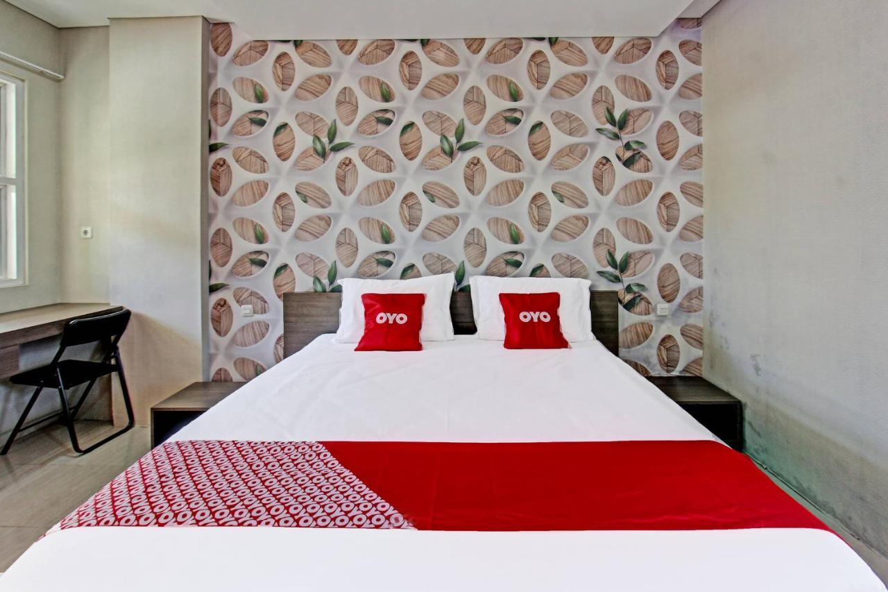 Capital O 91384 Rintaka Residence سينغيغي المظهر الخارجي الصورة